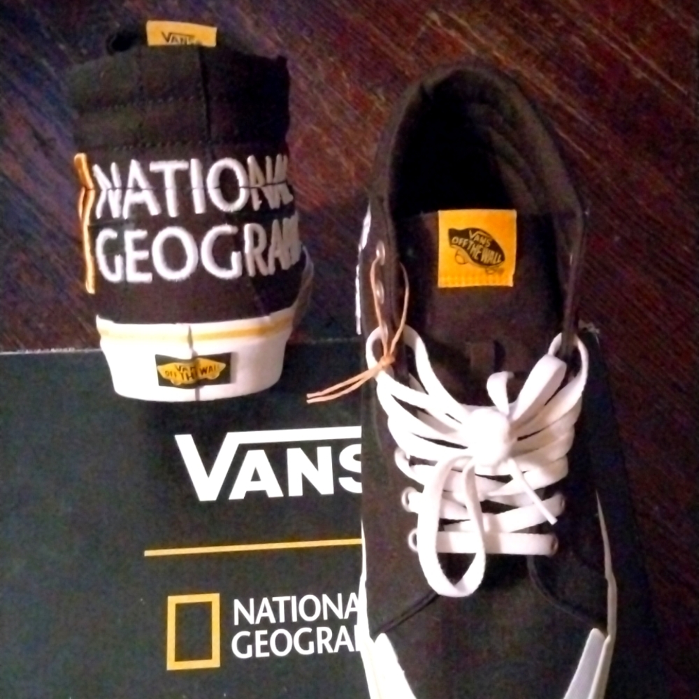 NATIONAL GEOGRAPHIC VANS